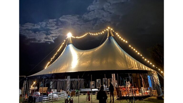 chapiteau baltringues et cie grand bleu de nuit